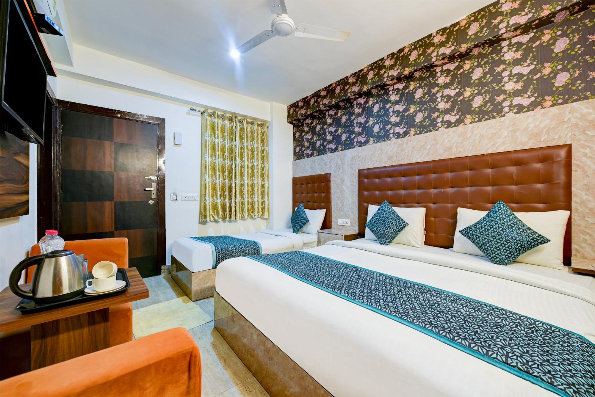 Majestic Park B & B At Airport New Delhi Exterior photo