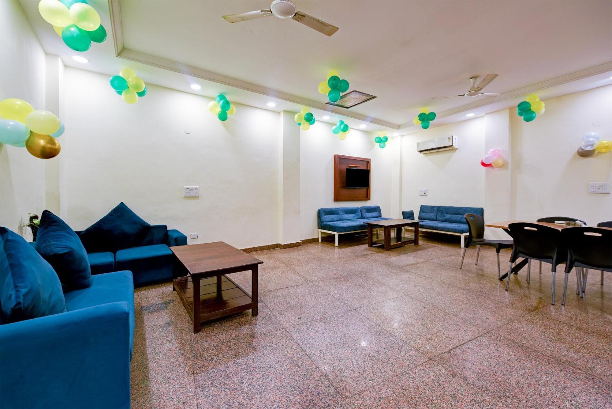 Majestic Park B & B At Airport New Delhi Exterior photo